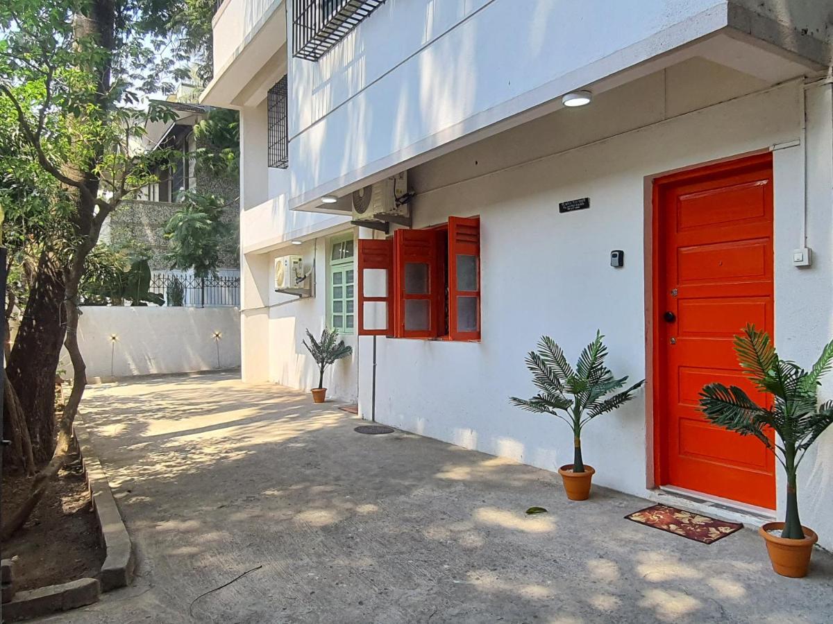 Osi Apartments Khar West Mumbai Exterior photo
